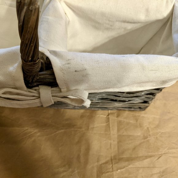 Lined NWOT Divided Wicker Organizer Basket (Grey) - Picture 10 of 15